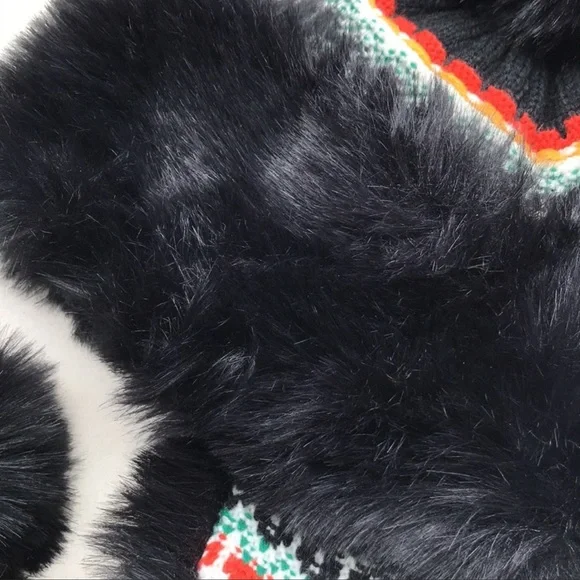 SOLD!!! Free People x Urban Outfitters Vegan Black Fur Pom Pom Winter Trapper Ha - Picture 6 of 13